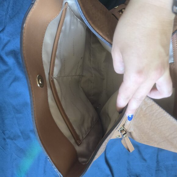 Calvin Klein Tan Leather Shoulder Tote with Gold Hardware - Picture 6 of 8